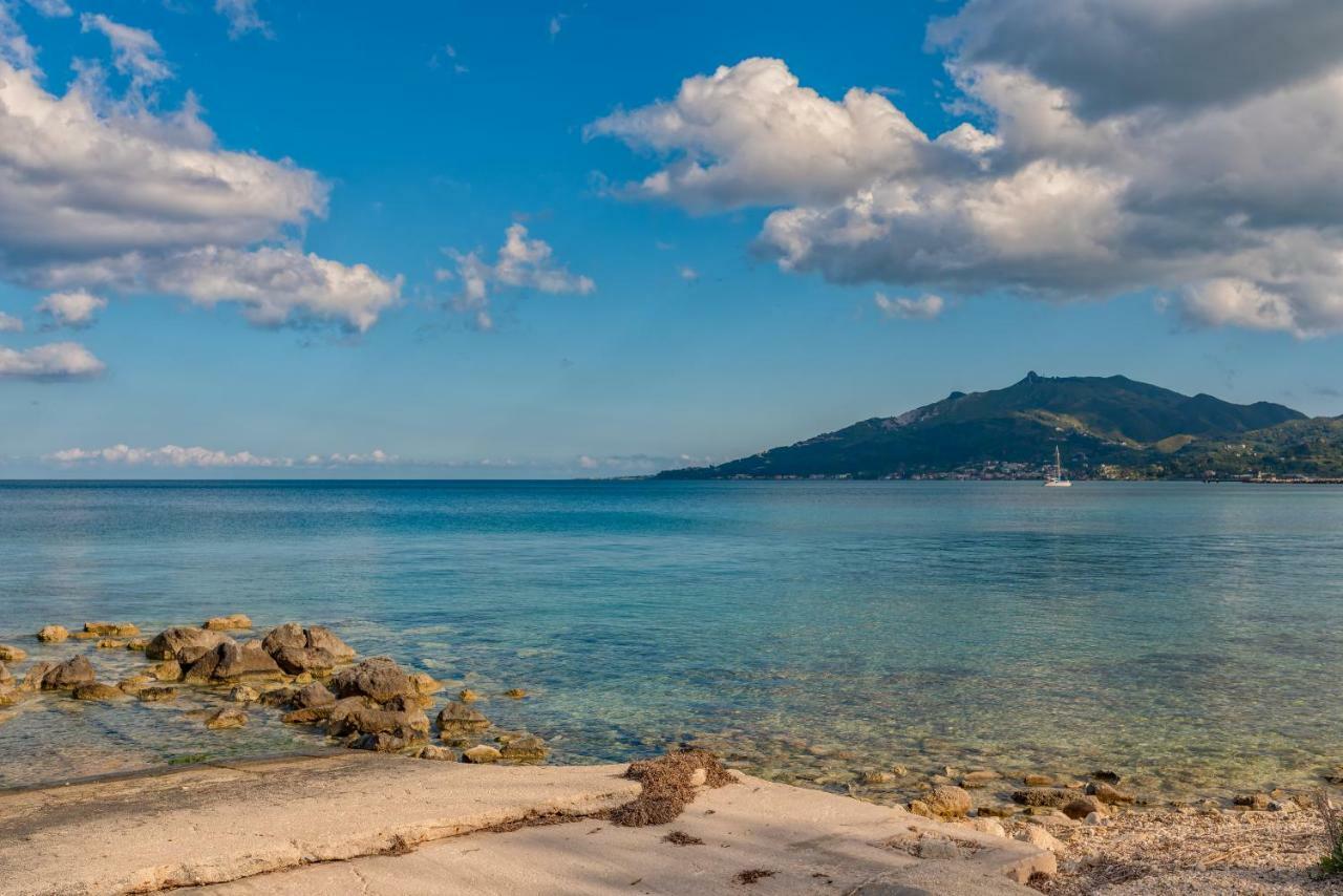 Mandy Seafront Apartments Zakynthos Town Exterior photo